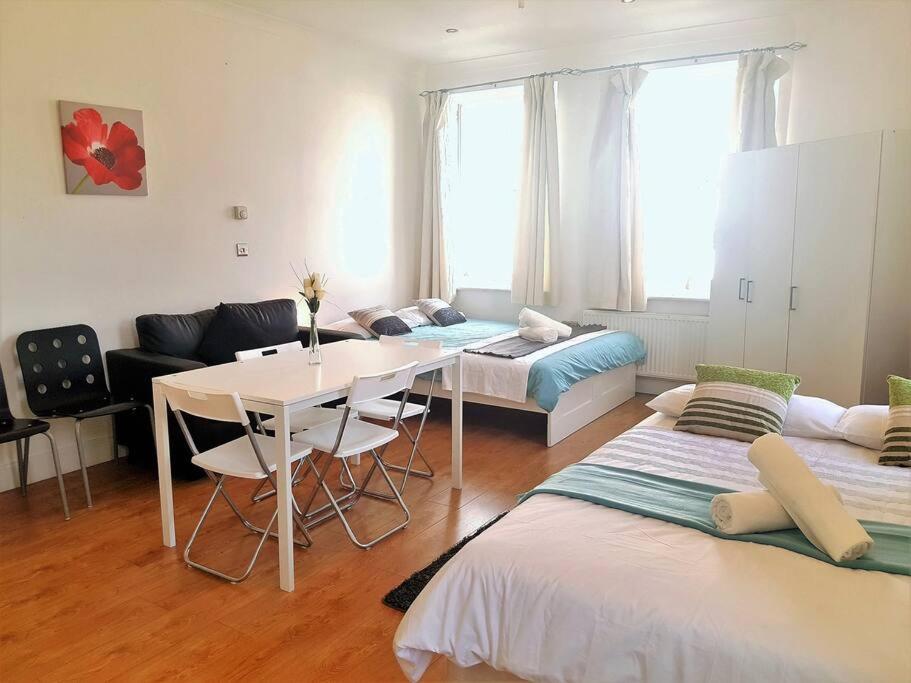 Excellent Studio Flat In Londres Exterior foto