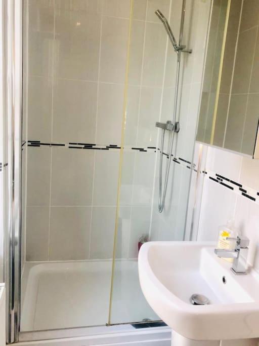 Excellent Studio Flat In Londres Exterior foto