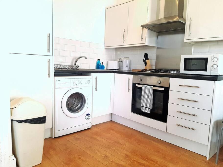Excellent Studio Flat In Londres Exterior foto